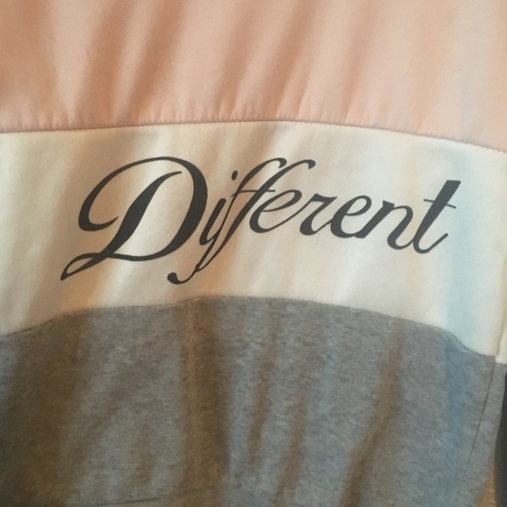 Color Block Different Sweatshirt - Picture 2 of 3